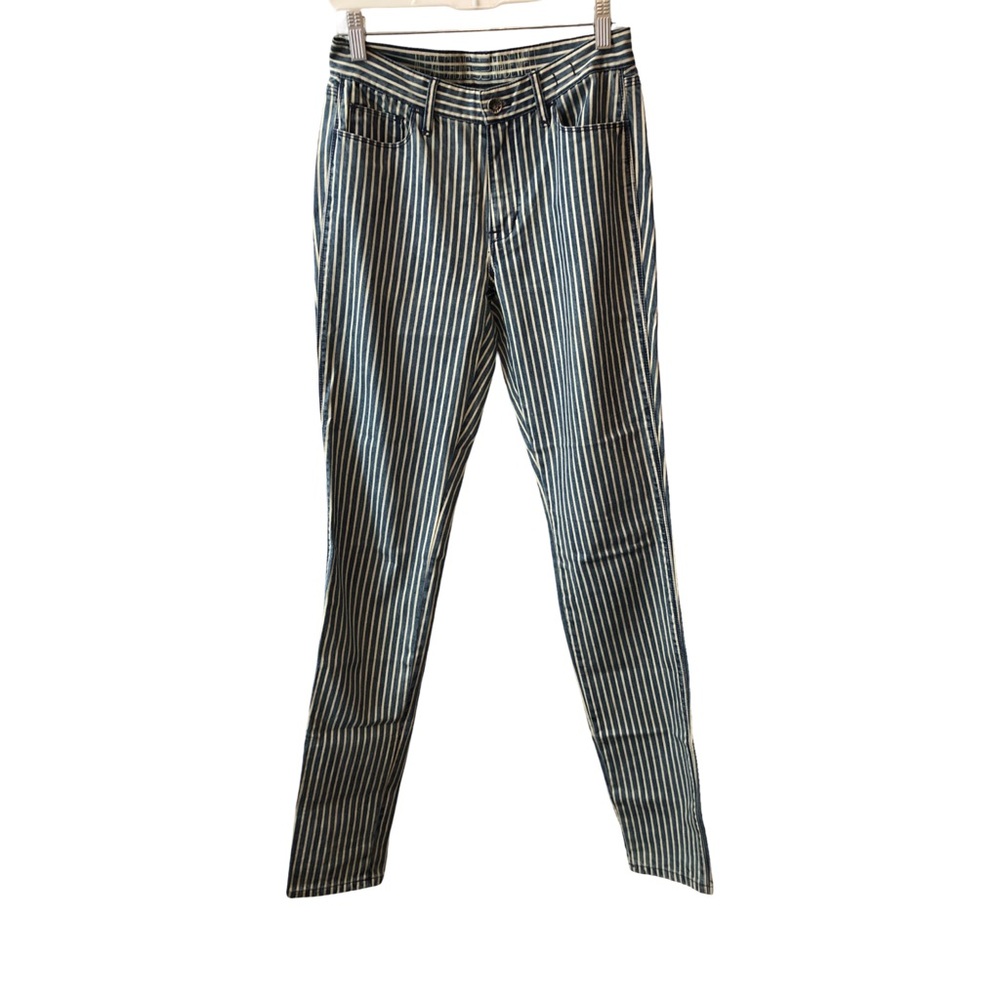 Madewell Navy and White Striped Skinny Fit Sz 26. (Measured 14” side to side)